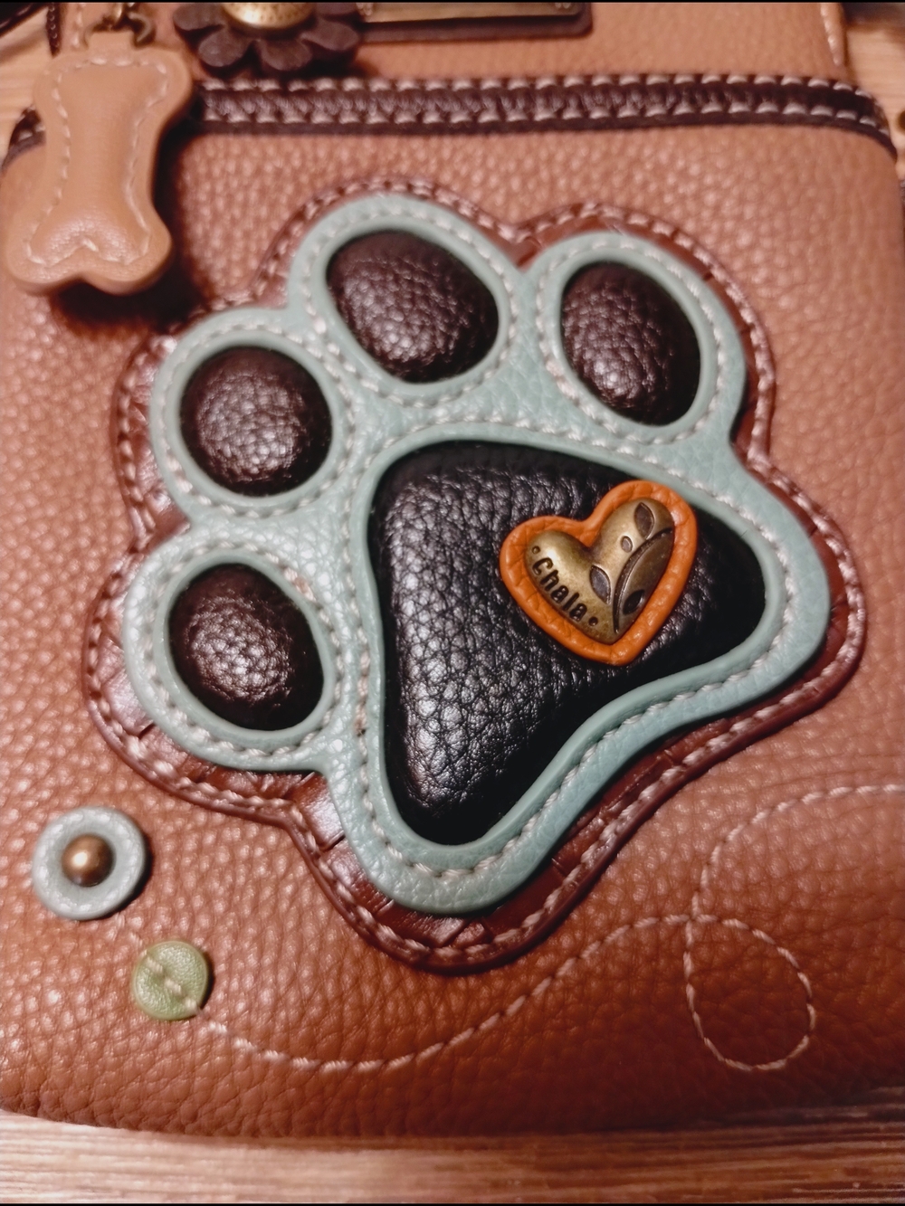 CHALA Paw Print Heart Crossbody Bag - Picture 4 of 7
